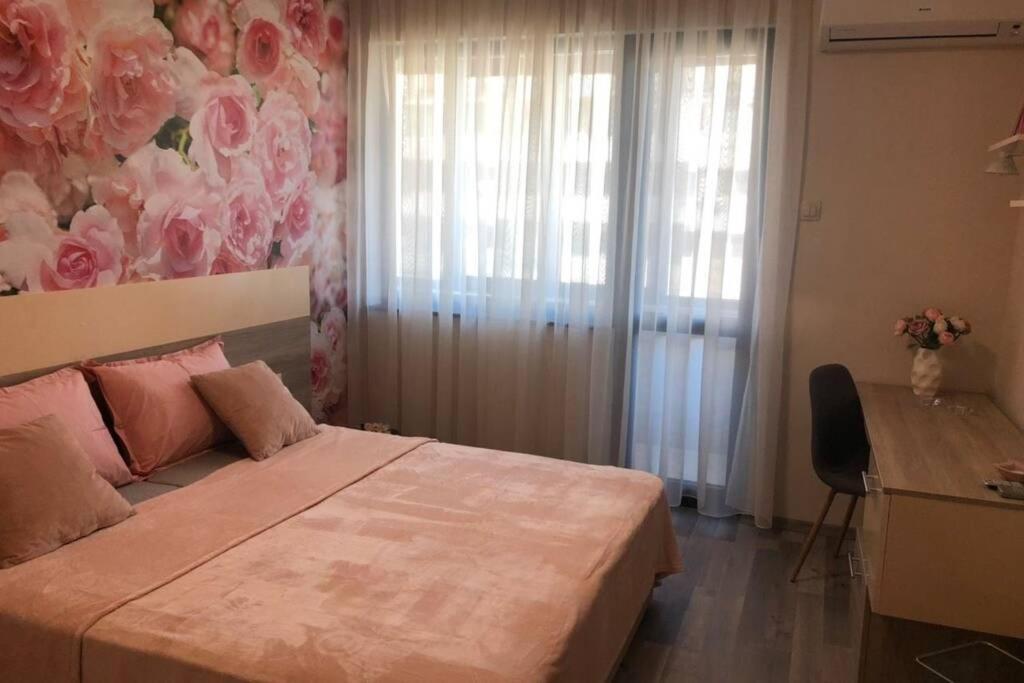 וארנה Lovely 3-Bedroom Apartment For 7 Ppl At The Centre מראה חיצוני תמונה